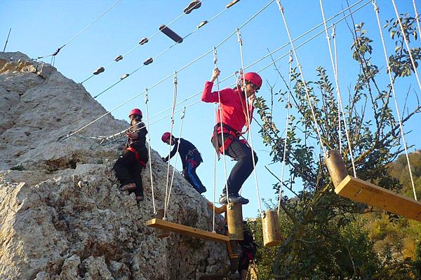 Circuit de cordes dans Urbasa Abentura